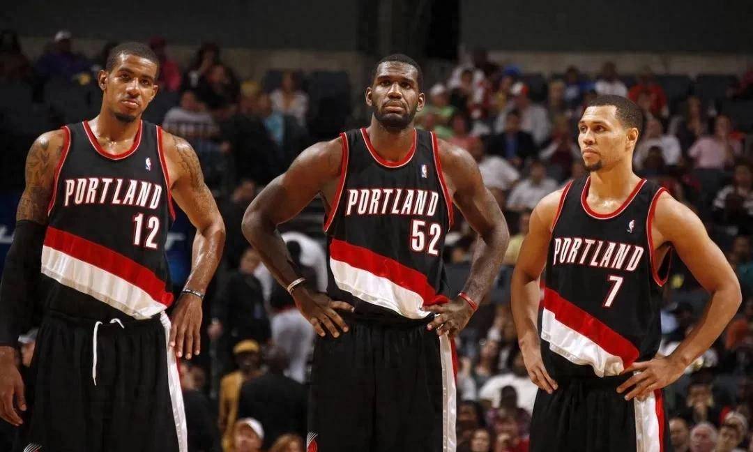 足总杯赛程吃紧，波特兰开拓者加时末段战术微调，悬念犹存，心理建设被强调(足总杯打平加时还是点球)