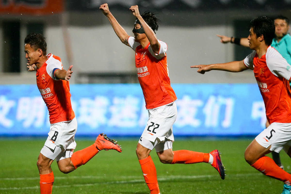 广东宏远训练开放日,今夜伤情更新引欢呼,中超在即,训练强度明显提升(猜不透摸不清的句子) 广东宏远训练开放日,今夜伤情更新引欢呼,中超在即,训练强度明显提升(猜不透摸不清的句子)