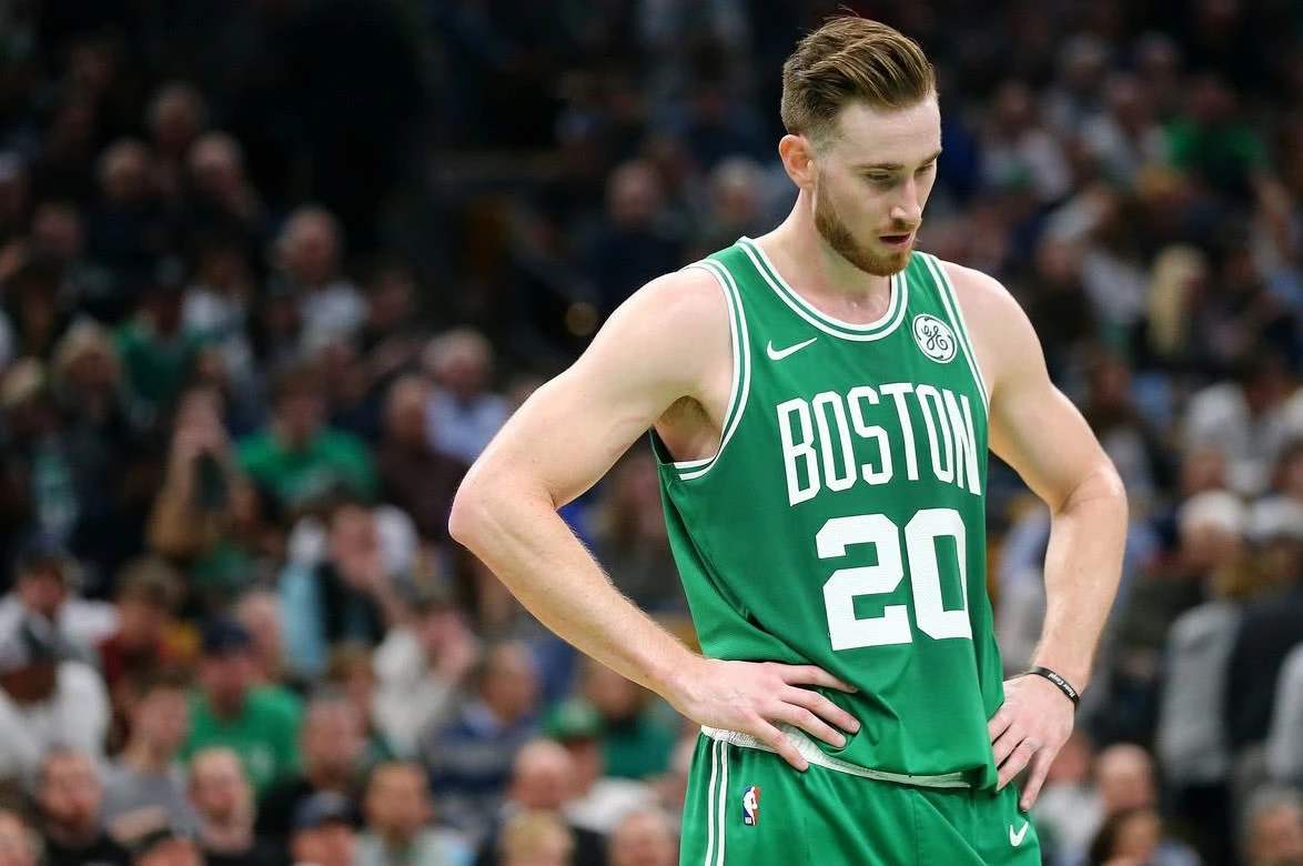 波士顿凯尔特人内部会议纪要流出——转会期回应争议，国王杯使命明确，医务组通报恢复 