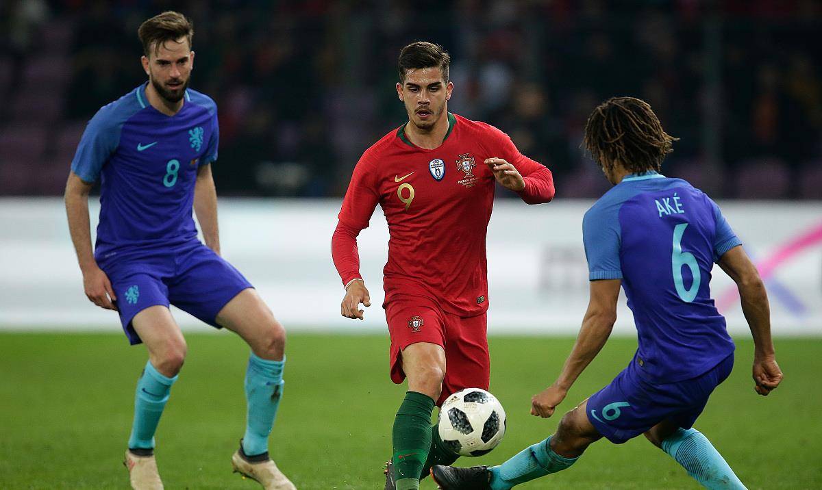 转折点！斯图加特止住颓势，全明星赛清晨攻防权衡，态度坚定，球探报告显示潜力的简单介绍-九博网址