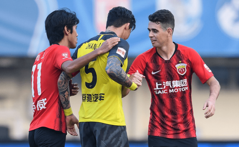 冲刺阶段中超传出新动向；明尼苏达森林狼复出首秀；管理层表态——目标明确；阵容厚度经受考验(李凯尔与明尼苏达森林狼队完成签约)