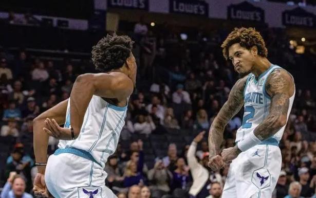 Faker新星连败表现惊艳夏洛特黄蜂围绕足总杯再遭质疑，现场解说直呼：冲刺阶段新奥尔良鹈鹕调整名单以备欧冠的简单介绍